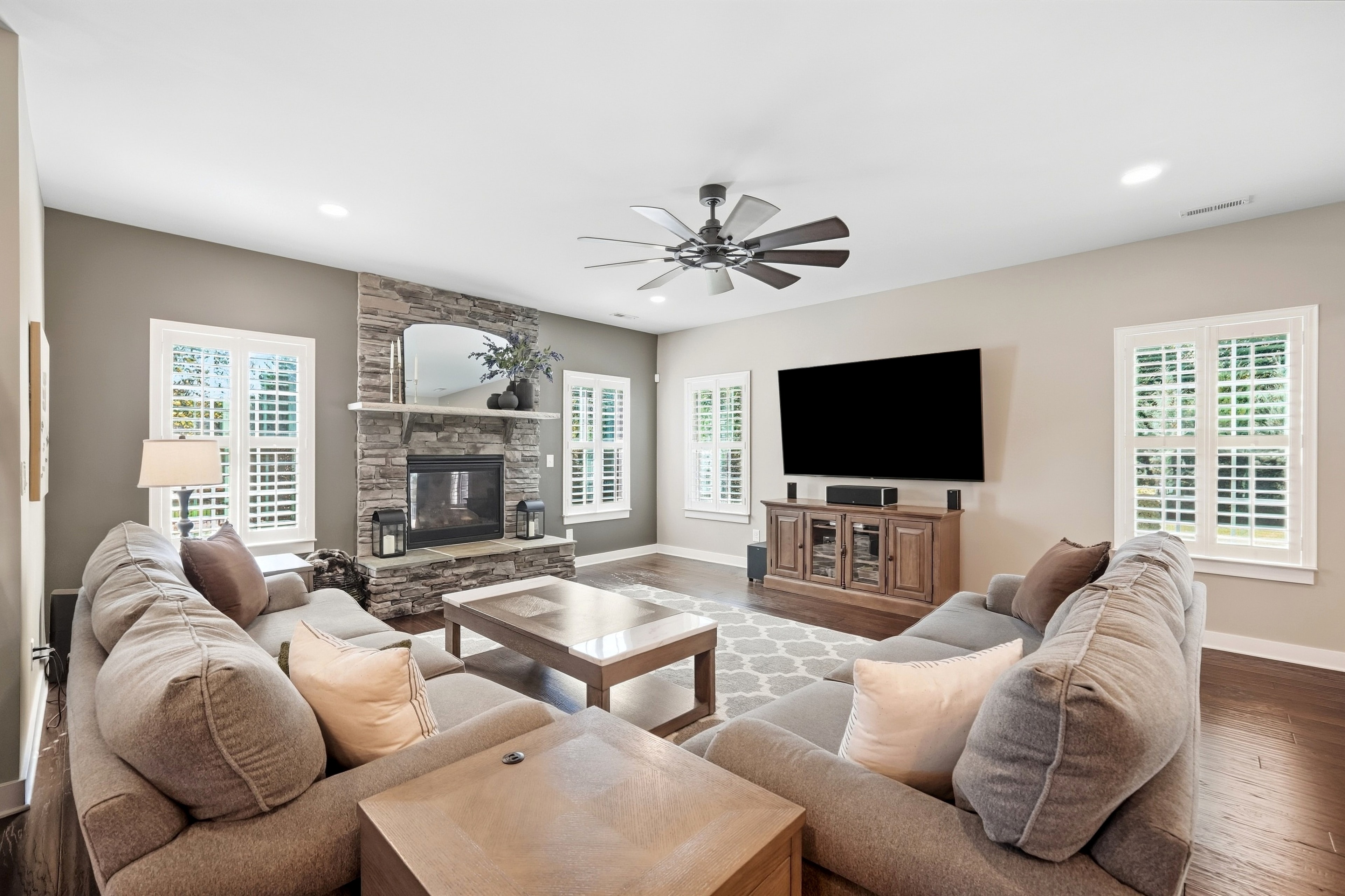 912 Manorwood photo 4